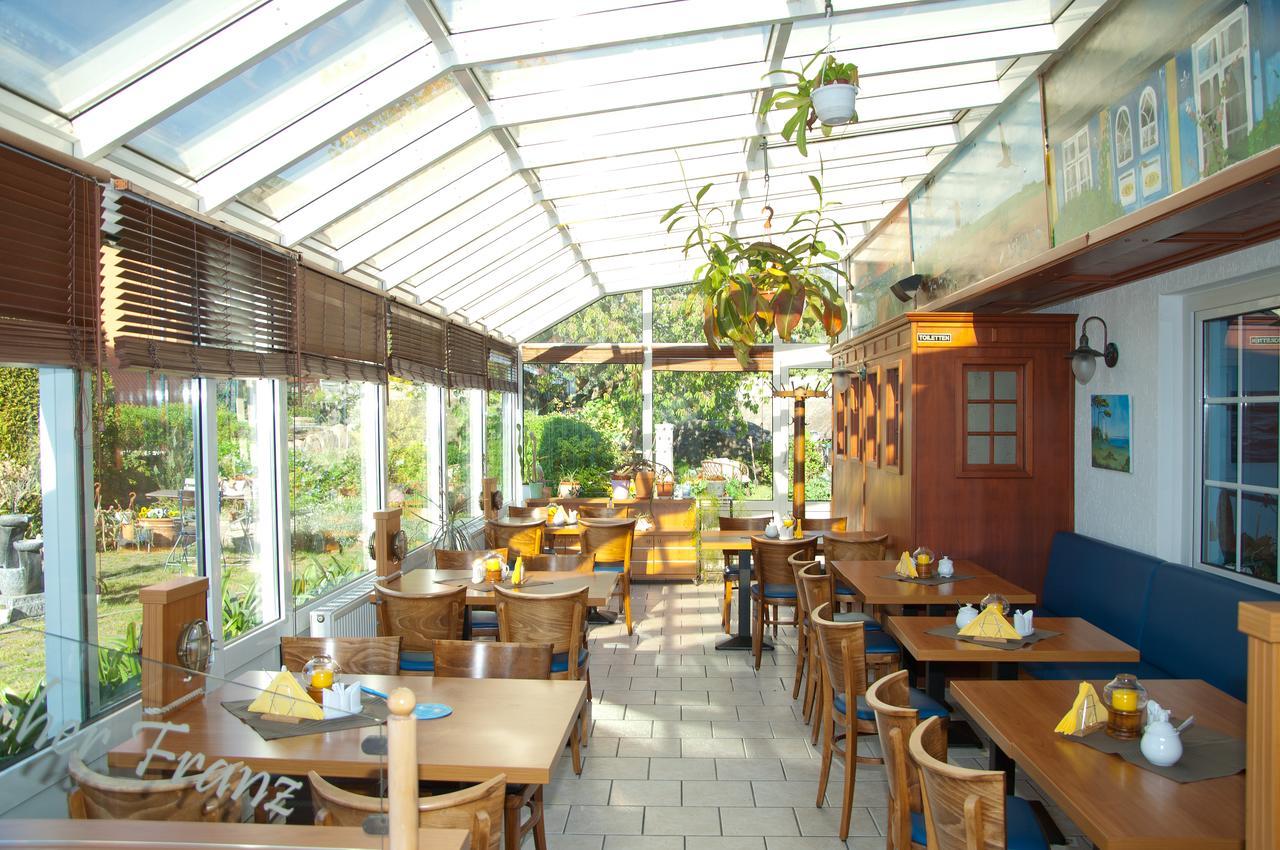 Ferien Unterm Reetdach In Gohren Hotel Goehren  Buitenkant foto
